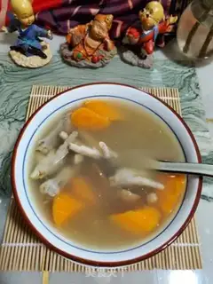 Make Peanut chicken feet carrot soup step 5