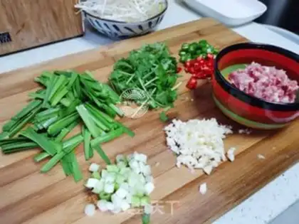 Make Spicy rice line step 1