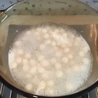 Make Wine and cherries step 1