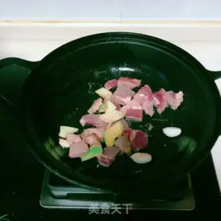 Make curry beef and potatoes step 3