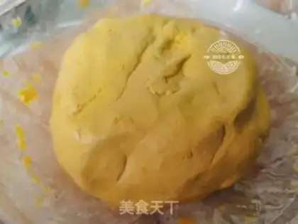 Make Pumpkin ball step 6