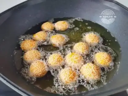 Make Pumpkin ball step 13