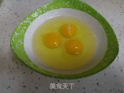 Make Eggs and peppers step 2
