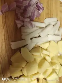 Make Curry curry chop fan soup step 0