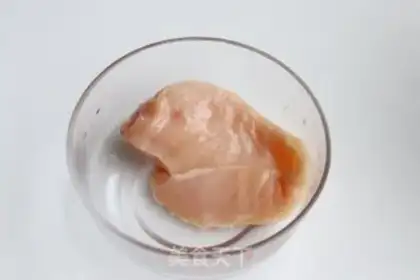Make A low-fat-free chicken willow step 0