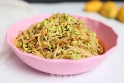 Make Cold bean sprouts step 3