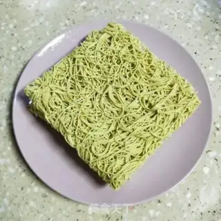 Make Spicy beef noodles step 1