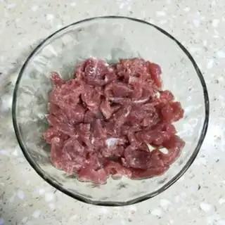 Make Spicy beef noodles step 3