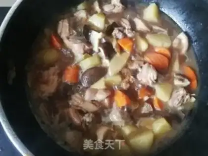 Make Carrot mushroom potato stew chicken leg step 14
