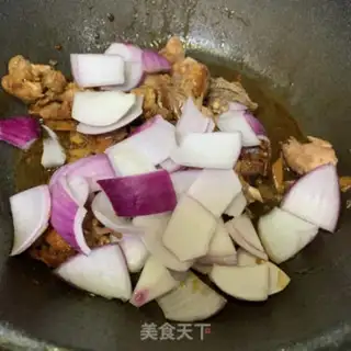 Make Onion fried chicken step 7