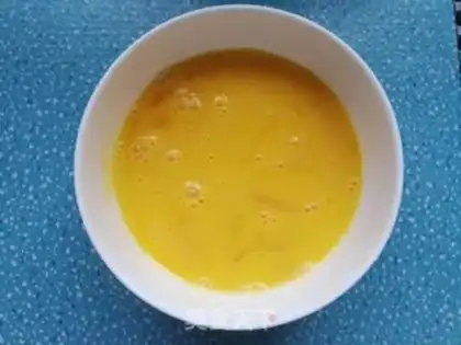 Make Onion fried eggs step 2