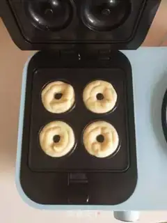 Make The original donut step 5