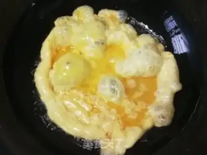 Make Onion fried eggs step 5