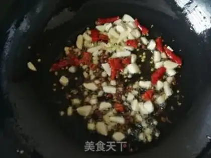 Make ♪ Spicy little lobster tail ♪ step 1