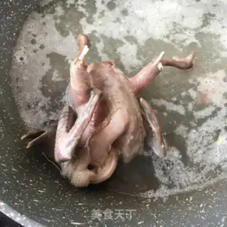 Make Worm grass and pigeon soup step 2