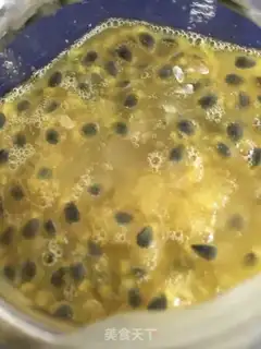 Make Lemon bee, honey fragrance tea step 5