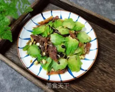 Make The beanfish fried the bitter melon step 12