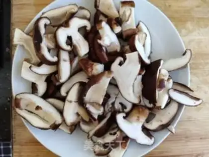 Make Pepper fried mushrooms step 1