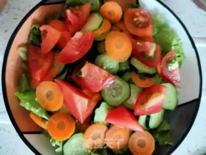Make Arctic shrimp vegetable salad step 3