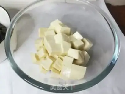 Make Put on some omelet step 4