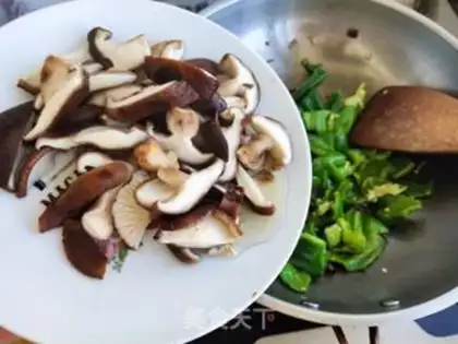 Make Pepper fried mushrooms step 11