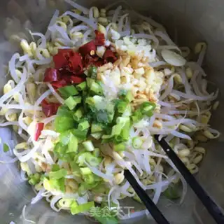 Make ♪ And the bean sprouts ♪ step 7