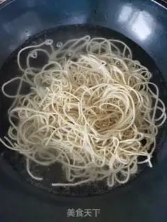 Make Onion noodles step 1