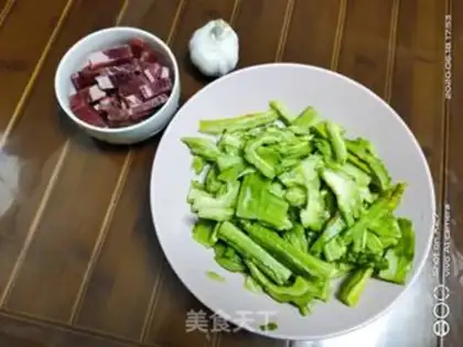 Make Ham and bitter melon step 1