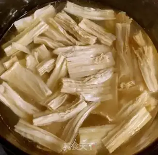 Make Smelt-curd egg soup step 5