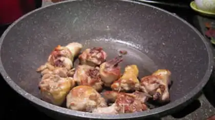 Make Ginger chicken leg soup step 4