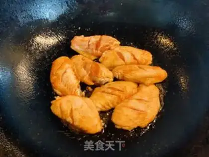 Make Pyramid chicken wings burning potatoes step 4
