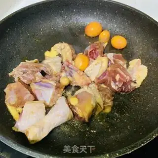 Make Wood, chicken, chicken, chicken step 7