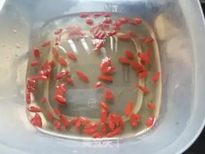 Make A chicken with red dates step 7