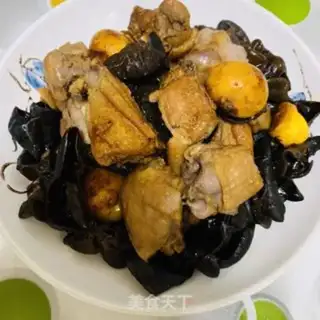 Make Wood, chicken, chicken, chicken step 9