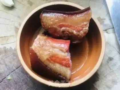 Make Rhodish and gravy step 0