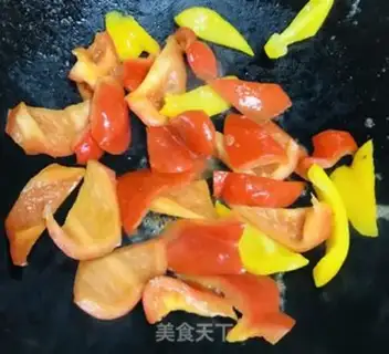 Make The peppers, the red meat step 5