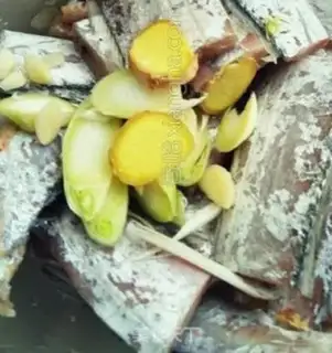 Make Spicy fish step 0