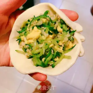 Make cucumber shrimp eggs bag step 12