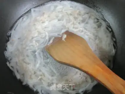 Make Shrimp radish soup step 3