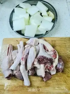 Make Pork soup step 0