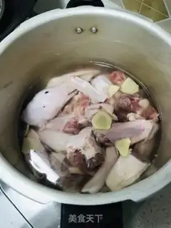 Make Pork soup step 2