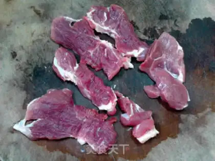 Make A soft frying pork chop step 1