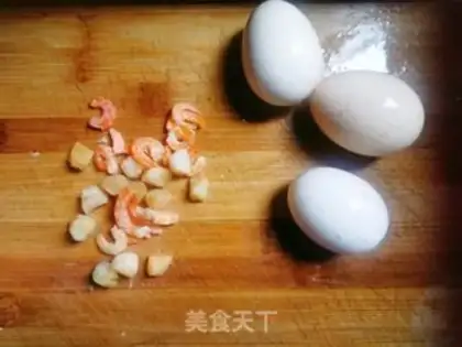 Make Dry prawn eggs step 0