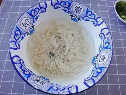 Make Mustard needle mushrooms step 1