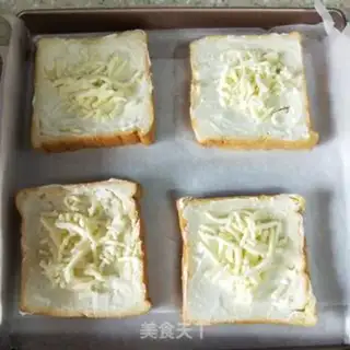 Make Caramel cheese sandwich step 4