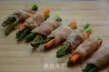Make Chicken rolls step 4
