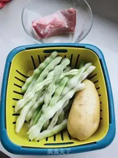 Make Five bouquets and potatoes step 0