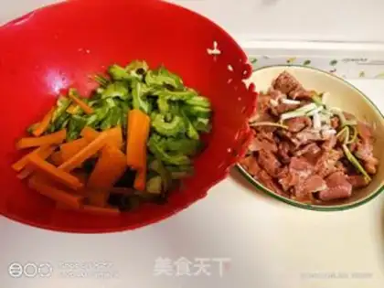 Make Scrambled beef step 0