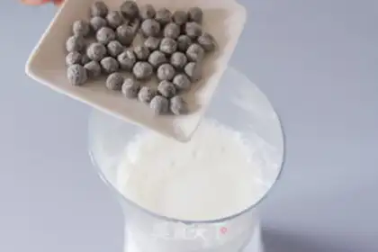 Make Pixiegrass milk tea step 3