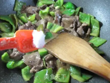Make Pyramid beef step 11